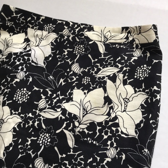 JCrew The Pencil skirt Size 6P - Picture 2 of 8